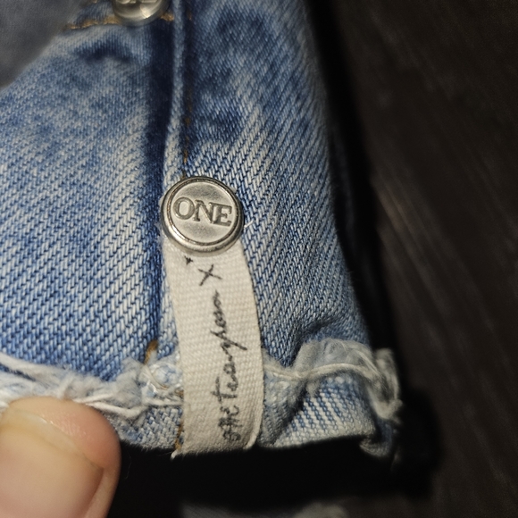 One Teaspoon Low rise short shorts - Picture 6 of 7